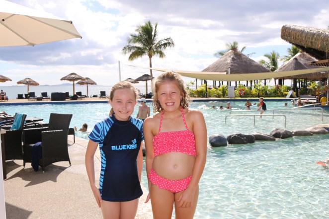 Fast friends, Aussie and Yankee!  "Good on ya, mates!"